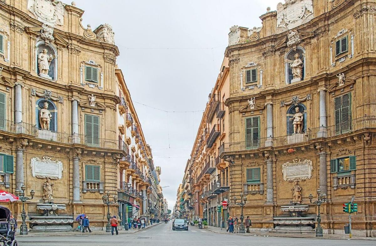 Luxury Apartment Via Genova Палермо Номер фото